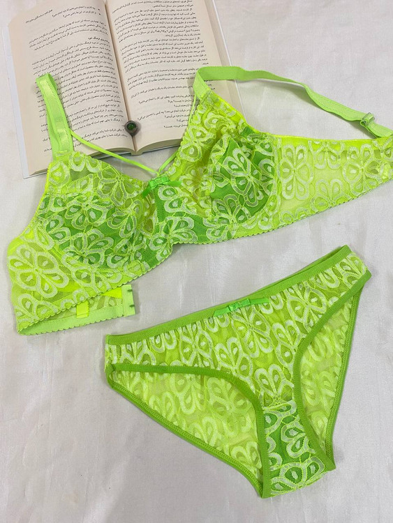 فقط سایز ۹۰